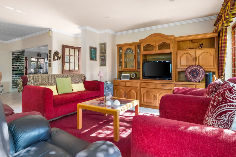3 Bedroom Property for Sale in The Island Western Cape
